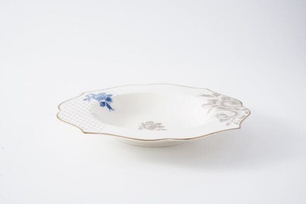 Elegant Floral Scalloped Ceramic Dinnerware Set - 图片 5