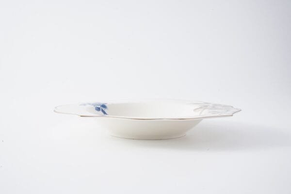 Elegant Floral Scalloped Ceramic Dinnerware Set - 图片 4