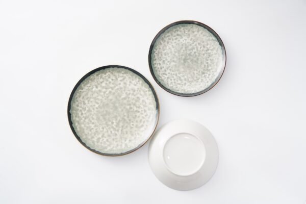Reactive Glaze Ceramic Dinner Set – Unique and Handcrafted