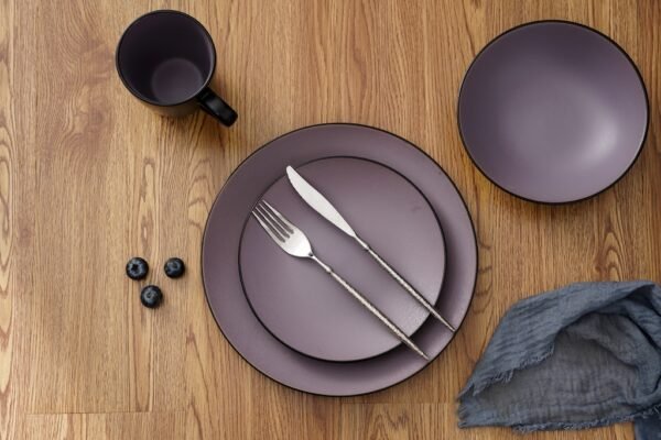Lavender & Black Ceramic Dinnerware Set – Unique Dual-Tone Design - 图片 2