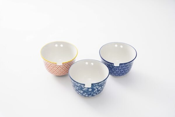 Classic Blue & White Ceramic Bowls – Timeless Elegance