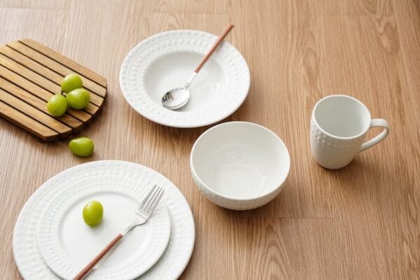 Textured White Porcelain Dinnerware Set - 图片 2
