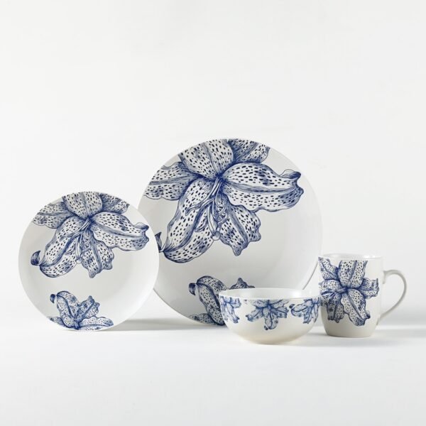 Light Blue Ceramic Plates & Bowls Set - Wholesale Dinnerware for Hotels and Restaurants