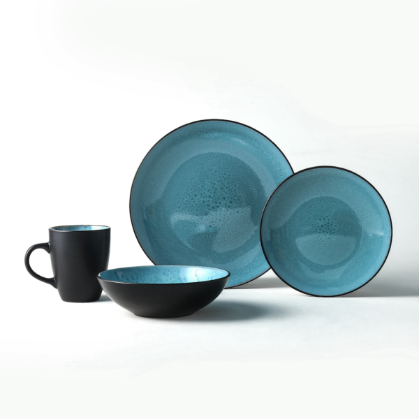 Blue Ceramic Plates & Bowls Set - Wholesale Dinnerware for Retailers