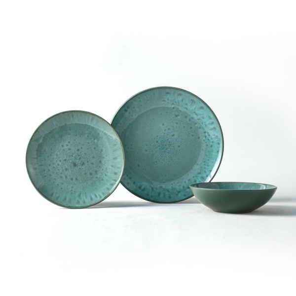 Green Ceramic Plates & Bowls Set - Wholesale Dinnerware for Hotels