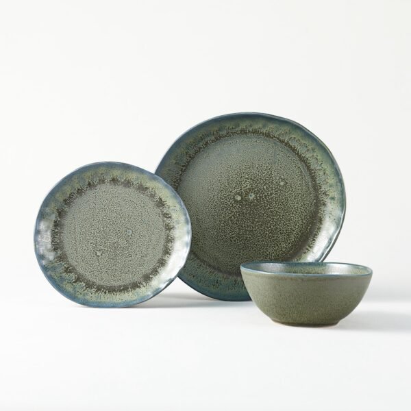 Green Ceramic Plates & Cups Set - Wholesale Dinnerware for Retailers